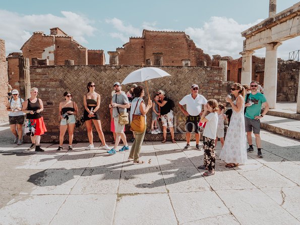 Pompeii: Small Group Tour with an Archaeologist - Why Pompeii Is Better With Context