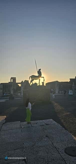 Pompeii: Tour with Archaeologist Guide & Skip-the-Line Entry - Thermopolium and the taste of daily life