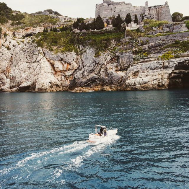 Portovenere: Isola Palmaria, Tino, and Tinetto Boat Tour - Torre Scola and Portovenere’s coastal defenses