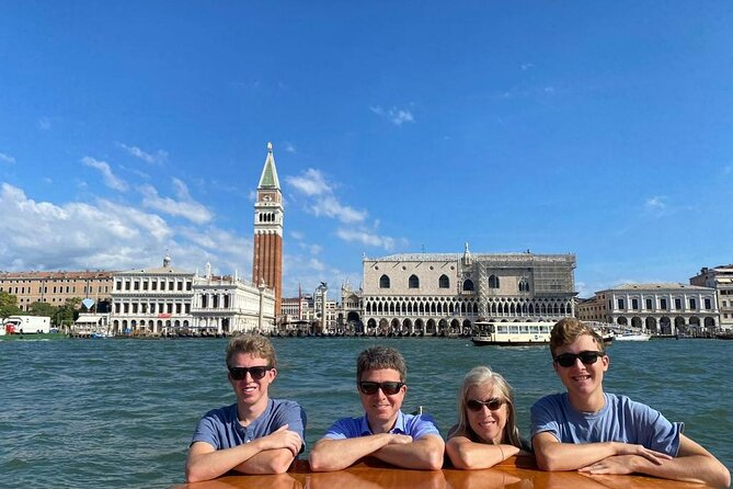 Private 3 hrs Venice Tour: St Mark's, Walking tour & Boat tour - Seeing the Grand Canal from a small boat