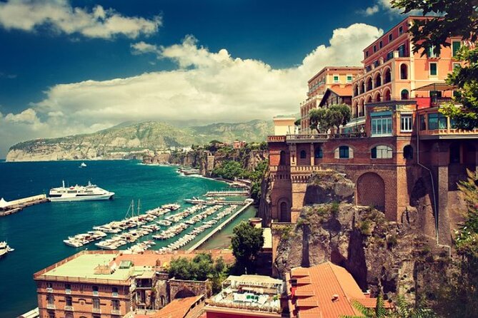 Private Amalfi Coast Tour (Positano, Amalfi & Ravello) - Positano gives you one hour among pastel cliffs