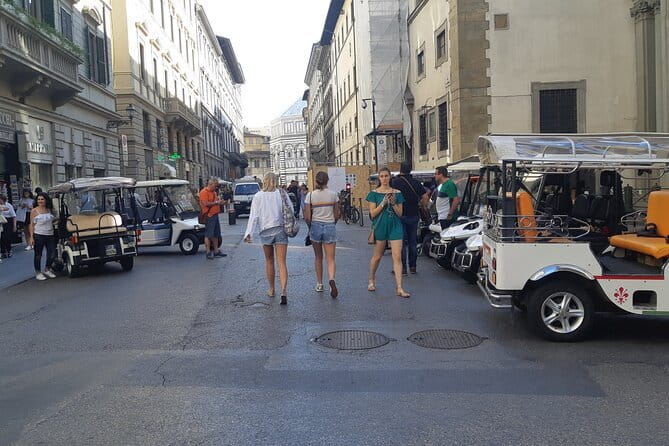 Private Florence Tour by Golf Cart ETukTuk with Audio Guide - How the audio guide works in practice
