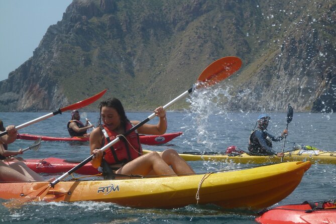 Private Tour explore Vulcano Island by Kayak & Coasteering - Watching the fumaroles on the way back