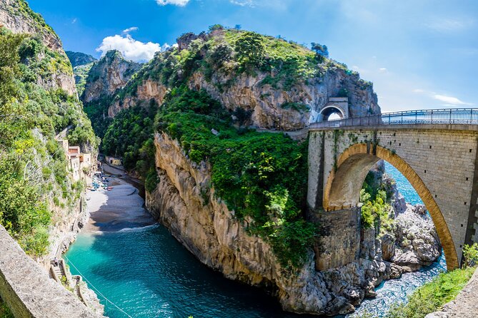 Private Tour of the Amalfi Coast from Sorrento with Driver - Li Galli and the Myth of the Sirens