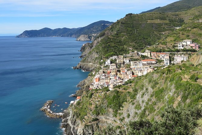 Private Tour to Cinque Terre from Florence - What the guide adds to the day
