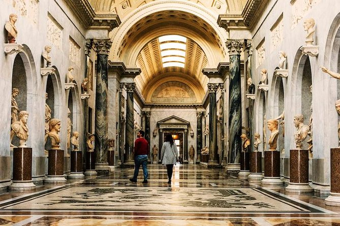 Private Vatican Museums and St. Peter's Basilica Early Bird Tour - The Sistine Chapel: famous, quiet, and tightly controlled