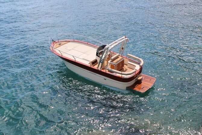 Procida Island Tour by Boat 2h 15m with Swimming and Underwater Photos - Vivara, a protected island seen from the sea