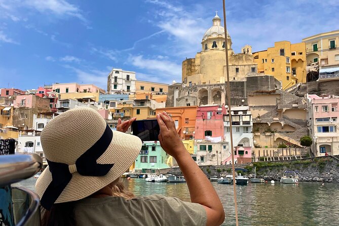 Procida Island Tour by Boat 2h 15m with Swimming and Underwater Photos - Cala del Pozzo Vecchio and the Postino connection