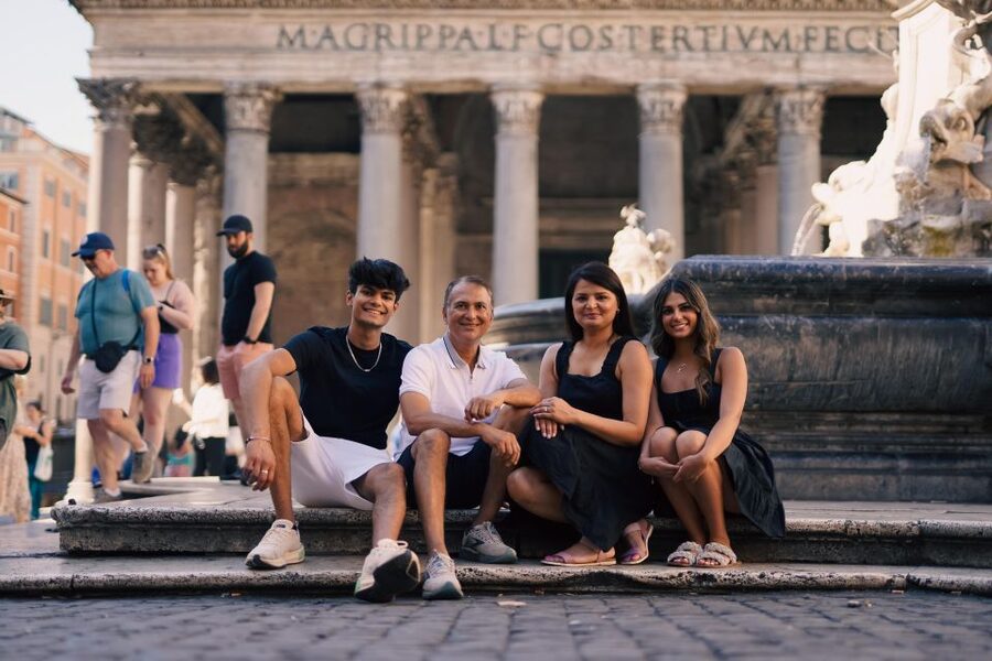 Professional Photoshoot in Rome - The Pantheon and a more intimate final stop