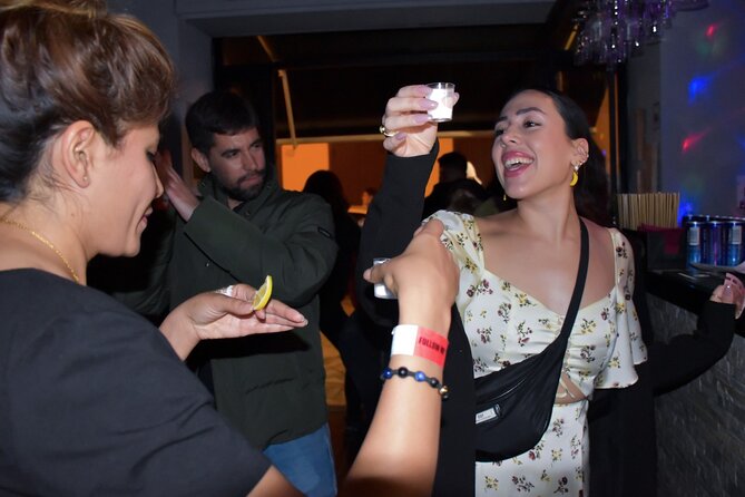 Pub Crawl Palermo - Free shots, drink deals, and pacing yourself