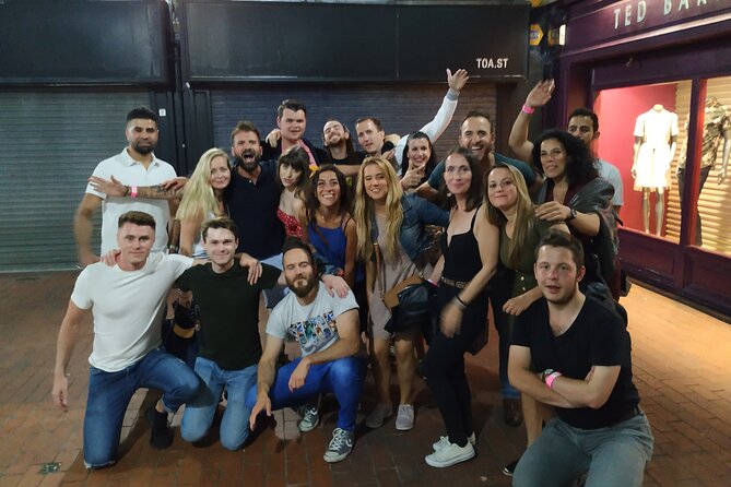 Pub Crawl Palermo - Walking through Palermo after dark