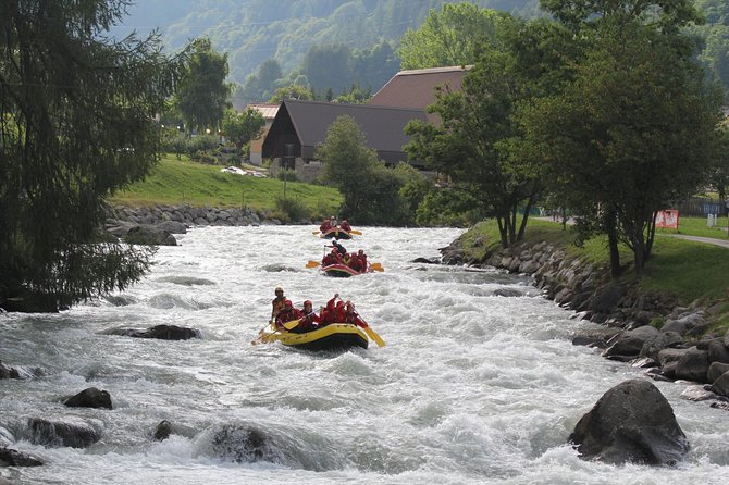 Rafting Family - Mezzana brings the serious whitewater