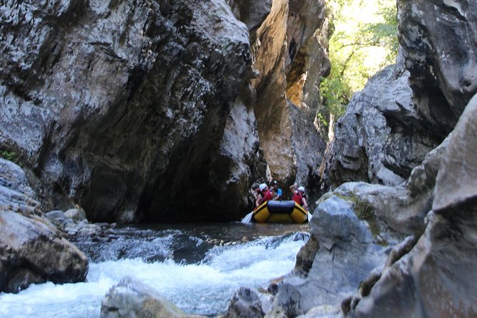Rafting: Grand Canyon of Lao - Pollino National Park gives the rafting its character
