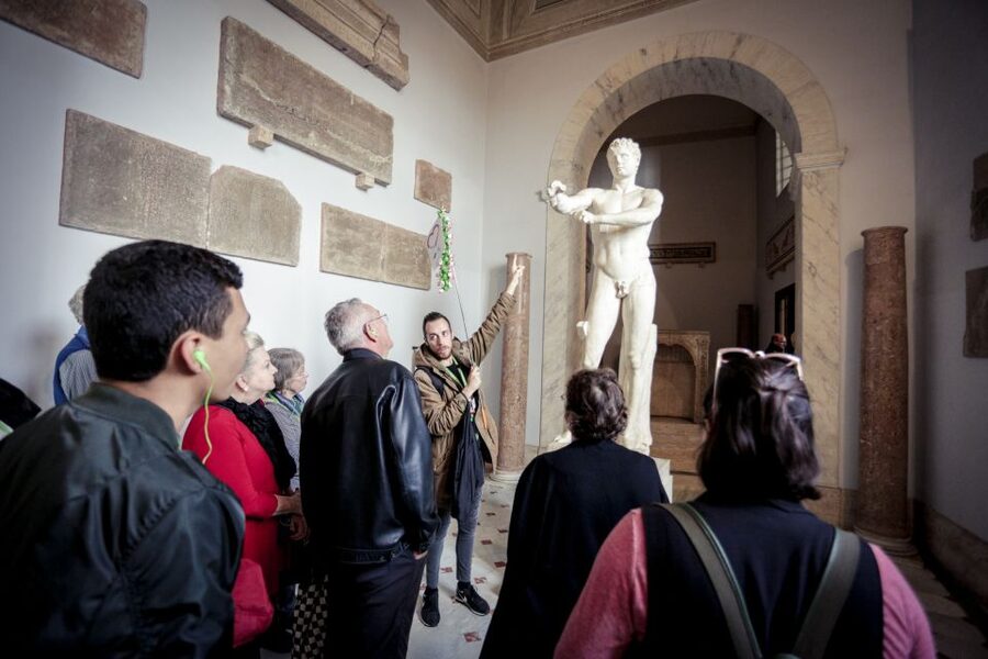 Rome: 1 Day Vatican & Colosseum Tour - Guides, headsets, and the small-group experience