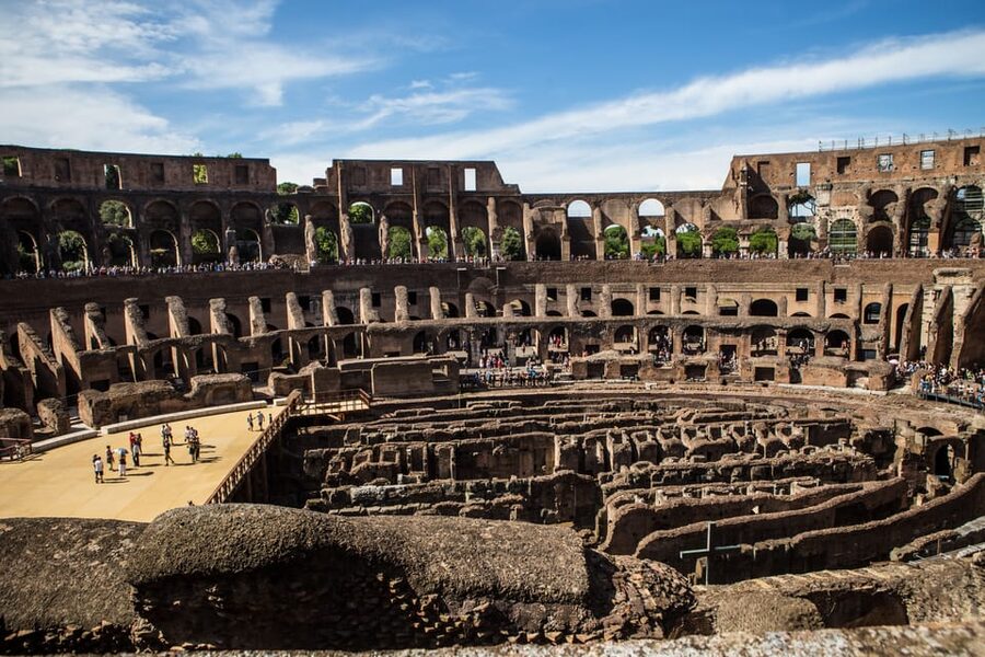 Rome: 1-Hour Fast Colosseum Tour - Photographing Rome from inside and around the Colosseum
