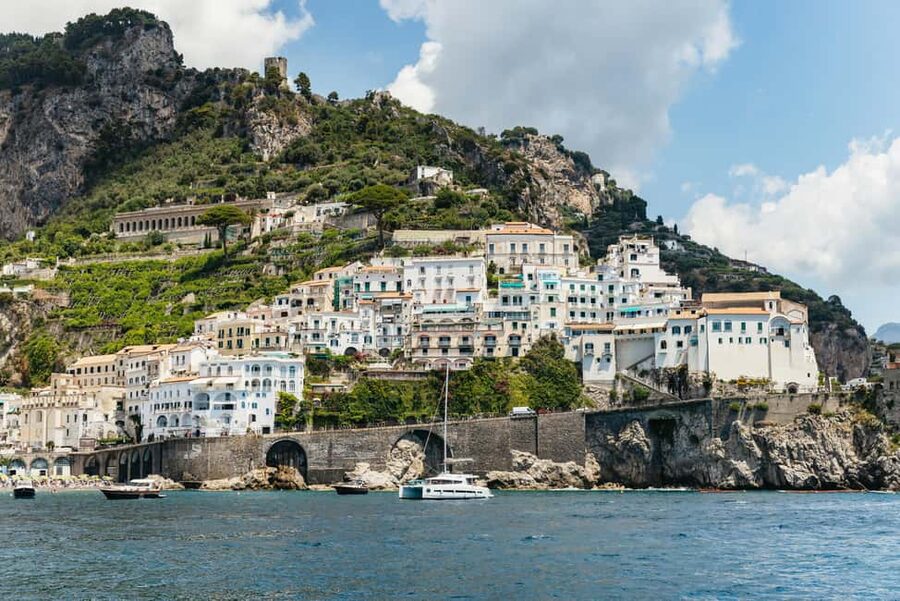 Rome: Amalfi Coast & Positano Day Trip with Coastal Cruise - What the guides add to a very full schedule