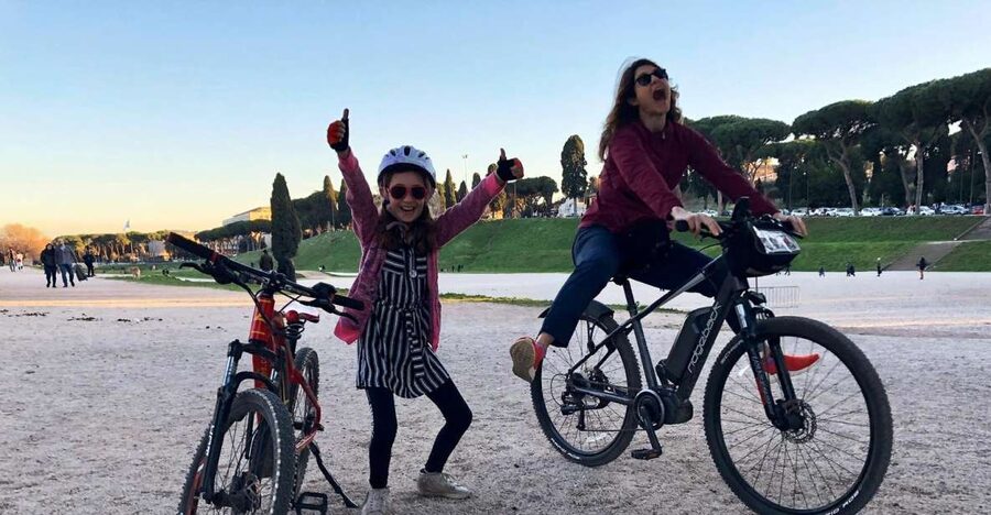 Rome: Appian Way E-Bike Tour Catacombs, Aqueducts & Picnic - Tomb of Cecilia Metella and the Roman roadside