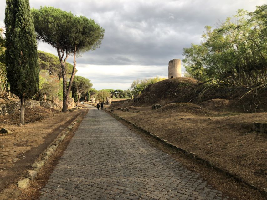 Rome: Appian Way E-Bike Tour Catacombs, Aqueducts & Picnic - Guides, group size, and the pace of the day