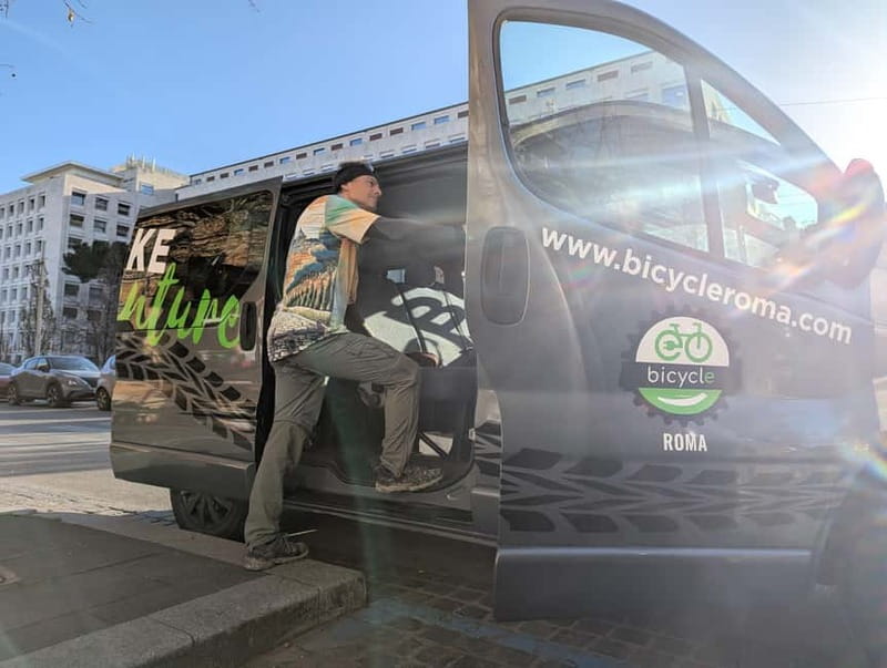 Rome:Appian Way E-bike Tour, Catacombs, Aqueducts & Transfer - Bikes, safety, and family rules