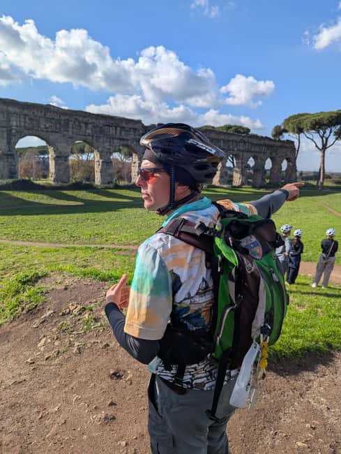 Rome:Appian Way E-bike Tour, Catacombs, Aqueducts & Transfer - Torre Fiscale and Caffarella Park