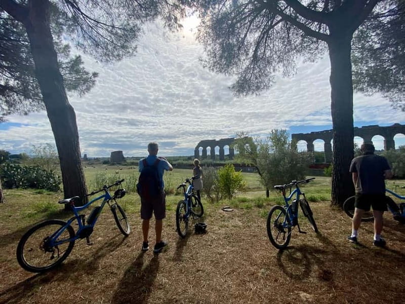 Rome:Appian Way E-bike Tour with Catacombs, Aqueducts & Food - The catacombs beneath the Roman countryside