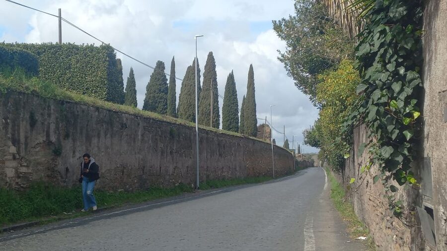 Rome: Appian Way Golf Cart Tour with Roman Catacombs Entry - What you get for the time and price