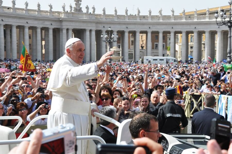 Rome: Audience Pope Leo XIV with guided tour - Security and finding a place to sit