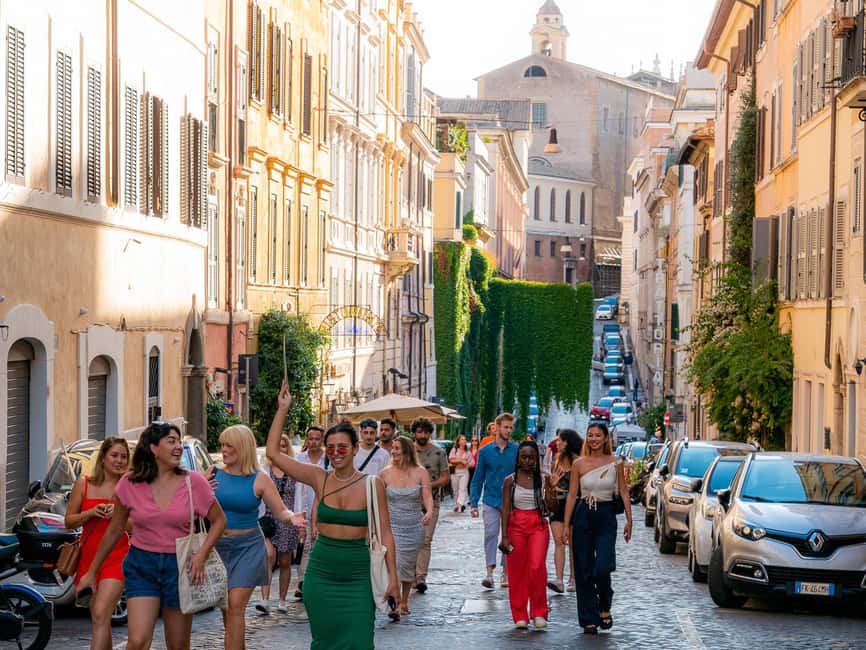 Rome: Bar Crawl with Local Guide & Drinks - The storytelling is saucy rather than solemn