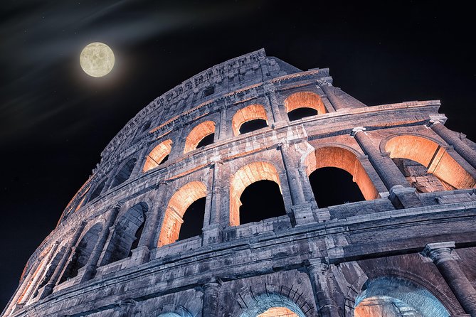 Rome by Night Walking Tour - The Pantheon and its open dome