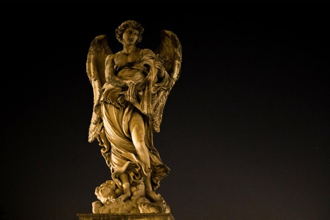 Rome by Night Walking Tour - Legends & Criminal Stories - Murder, poison, and the human side of a criminal