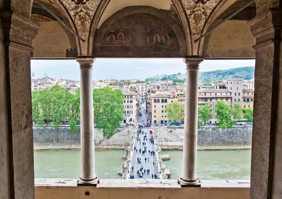 Rome: Castel Sant'Angelo Skip-the-Line Entry Ticket - Papal rooms, prison stories, and art inside