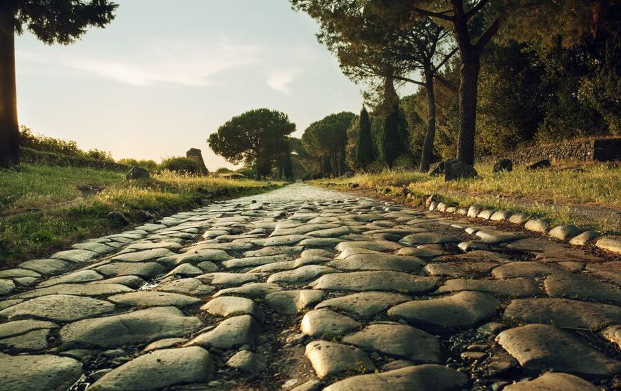 Rome: Catacombs Guided Tour with Transfer - Languages, guides, and the human element