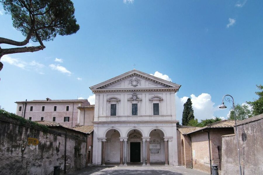 Rome: Catacombs of St. Sebastian Entry Ticket & Guided Tour - Pagan tombs, mausoleums, and Roman burial customs