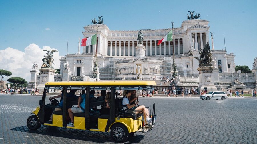 Rome: City Highlights Golf Cart Tour with Local Guide - Key points to know before booking