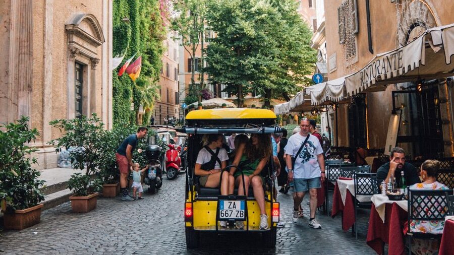 Rome: City Highlights Tour by Electric Golf Cart - The essential facts at a glance