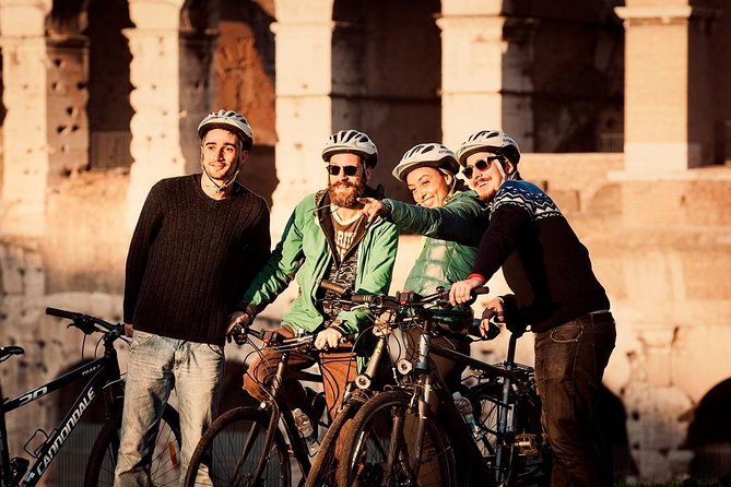 Rome City Small Group Bike Tour with quality Cannondale EBike - Piazza Venezia and the long layers of Rome