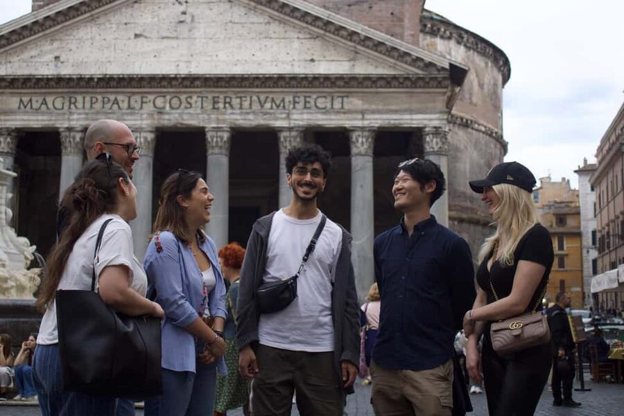 Rome: City Walking Tour in English or Spanish - Trevi Fountain brings the busiest stop