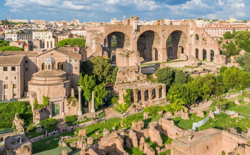 Rome: Colosseum Arena Guided Tour, Forum & Palatine Option - Timing, heat, crowds, and comfort
