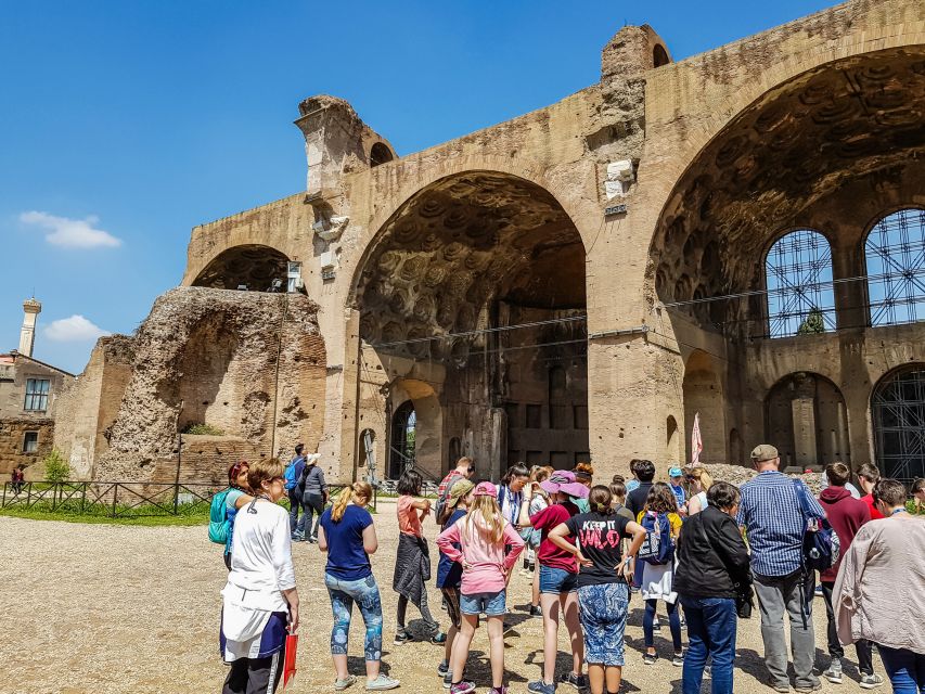 Rome: Colosseum Arena, Palatine Hill & Forum Guided Tour - Entering the Colosseum through the Gladiator’s Gate