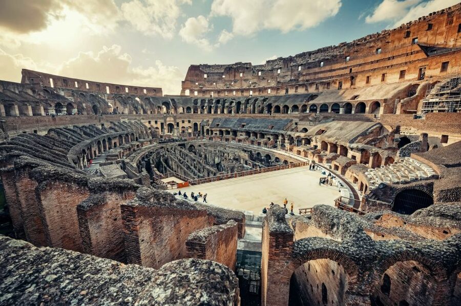 Rome: Colosseum Arena, Palatine Hill & Forum Guided Tour - Finding Rome’s political center in the Forum