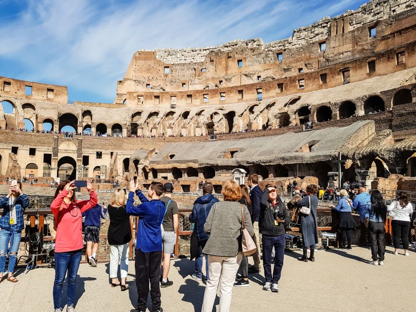 Rome: Colosseum Arena, Palatine Hill & Forum Guided Tour - Guide quality, pace, and group experience