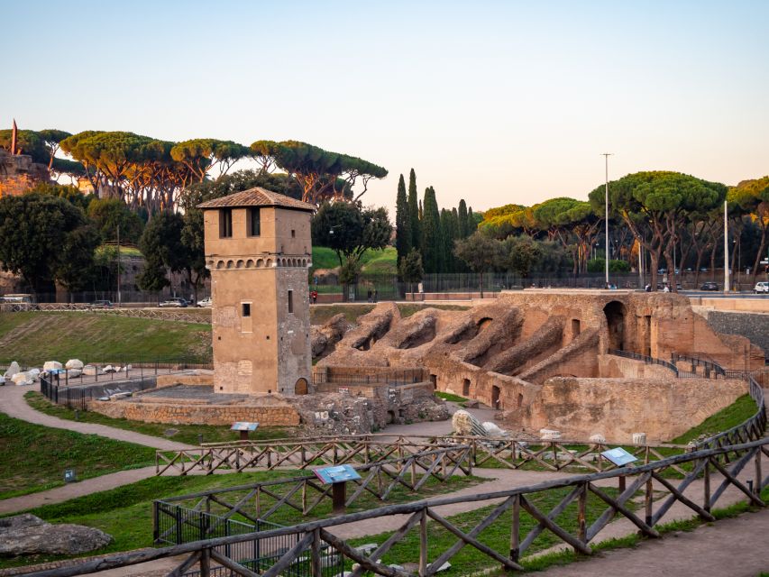 Rome: Colosseum Arena, Roman Forum & Palatine Tour - The guides are the heart of the experience