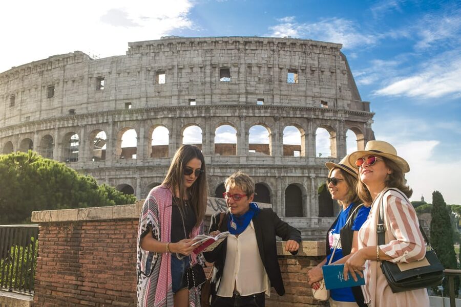 Rome: Colosseum Experience with Host and Audio Guide - Climbing Palatine Hill for the city views