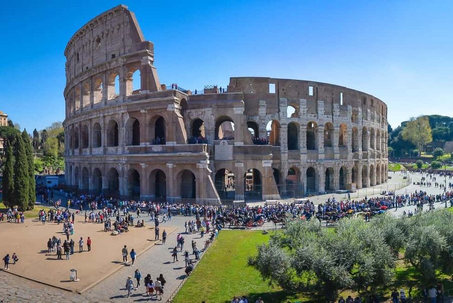 Rome: Colosseum Express Entry with Audio Guide App - Entering the Colosseum with less waiting
