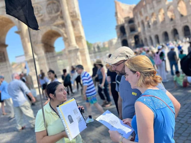 Rome: Colosseum Express Entry with Audio Guide App - Finding the host near the Arch of Constantine