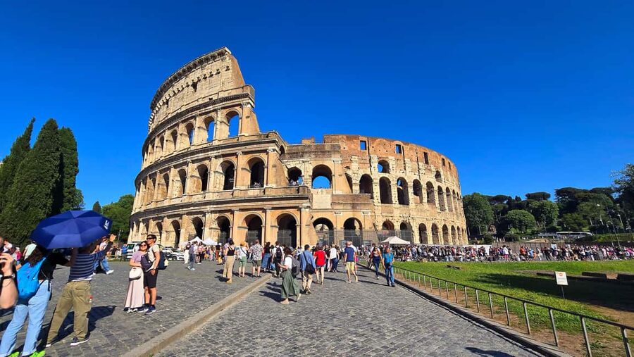 Rome: Colosseum Express Tour and Roman Forum Access - Key points at a glance