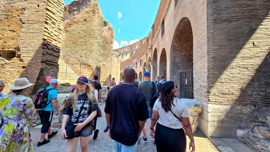Rome: Colosseum Express Tour and Roman Forum Access - Who should book this experience?