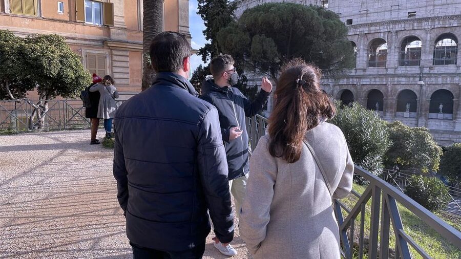 Rome: Colosseum Express Tour with Forum & Palatine Access - Your own time at the Colosseum