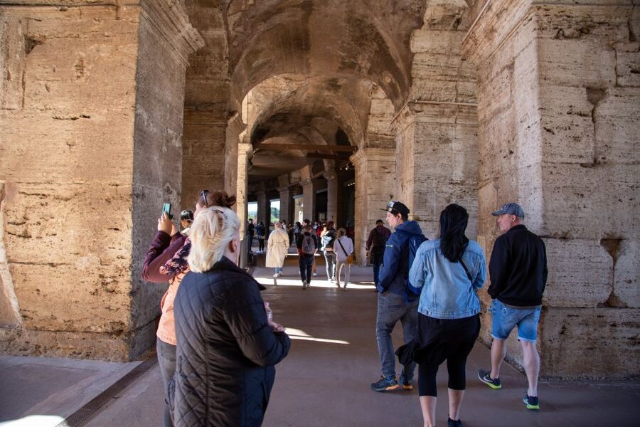 Rome: Colosseum Express Tour with Forum & Palatine Access - Roman Forum: read the ruins slowly