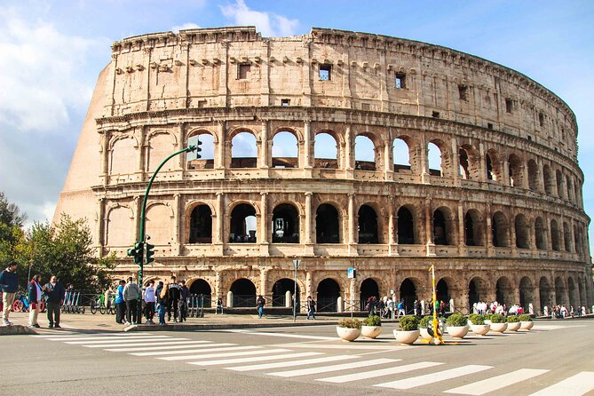 Rome: Colosseum, Forum, and Palatine Hill 3 hr Tour - Key points at a glance
